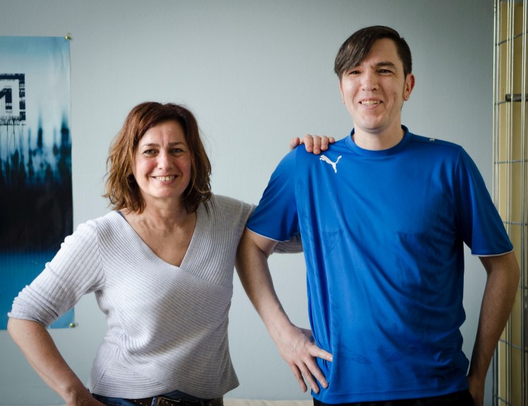 2490DA09-01F5-456F-8F1F-33F2C033CD01